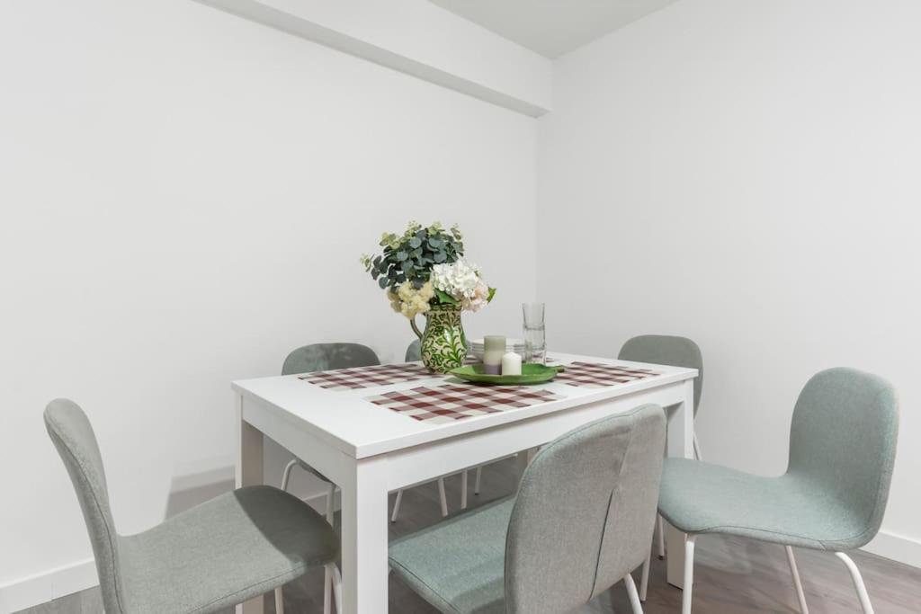 Apartamento Marques De Urquijo Gijón Extérieur photo
